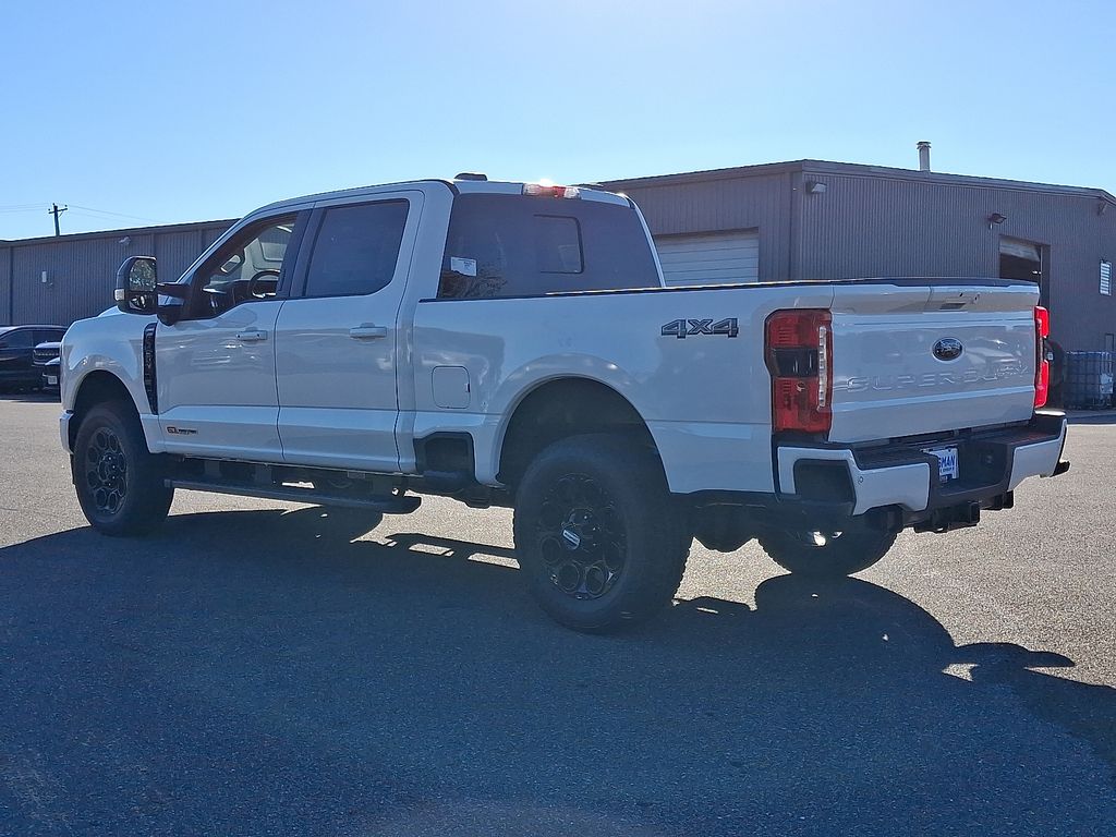 2026 Ford F-350 Lariat photo 3