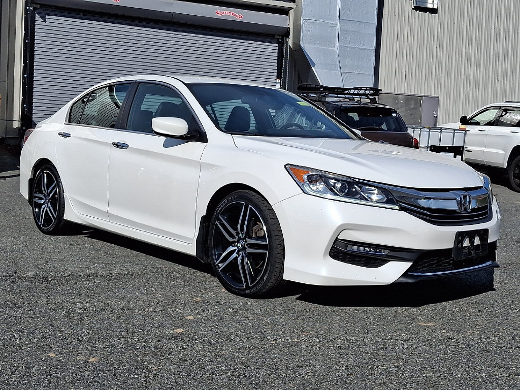 Used 2017 Honda Accord Sport with VIN 1HGCR2F55HA161338 for sale in Rising Sun, MD