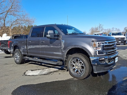 2022 Ford F-350SD Lariat Truck