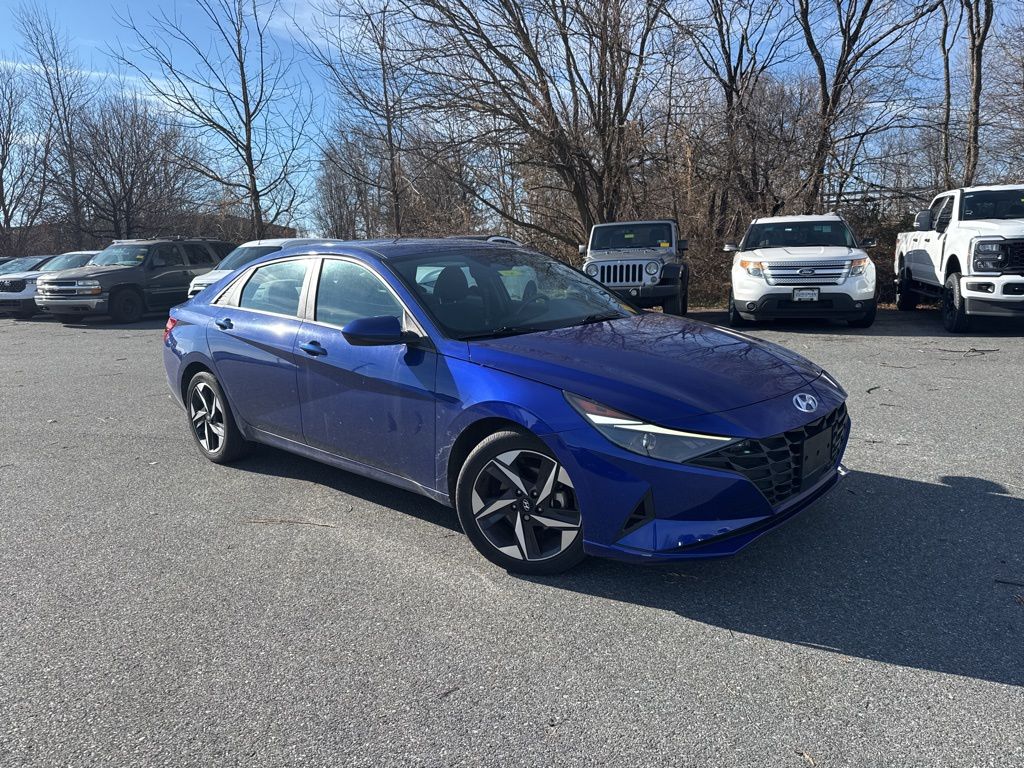 2023 Hyundai Elantra SEL's photo
