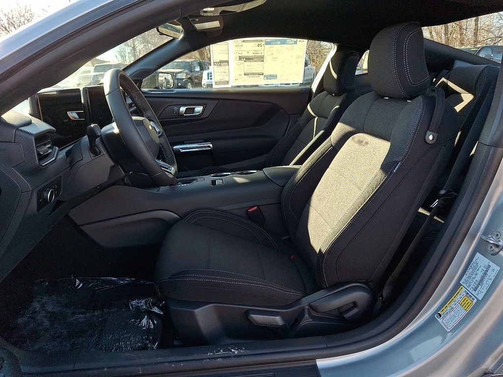 2026 Ford Mustang EcoBoost Fastback - Photo 8