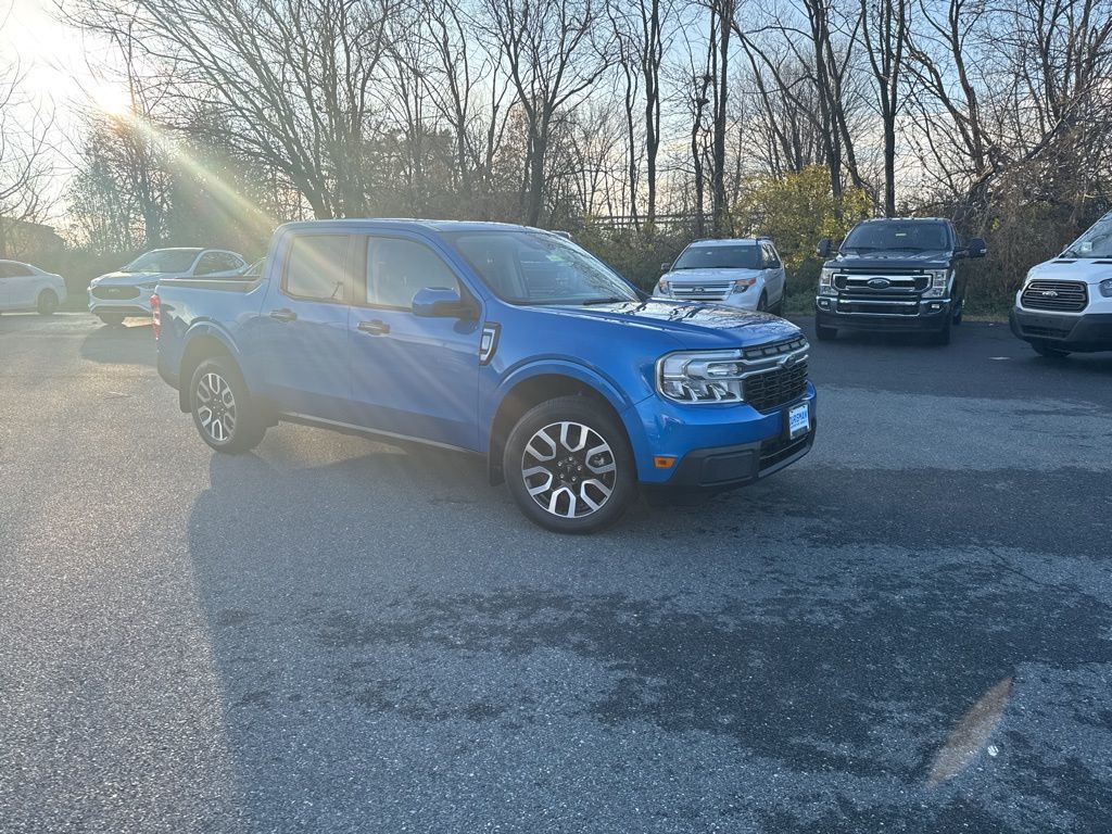 2022 Ford Maverick Lariat's photo