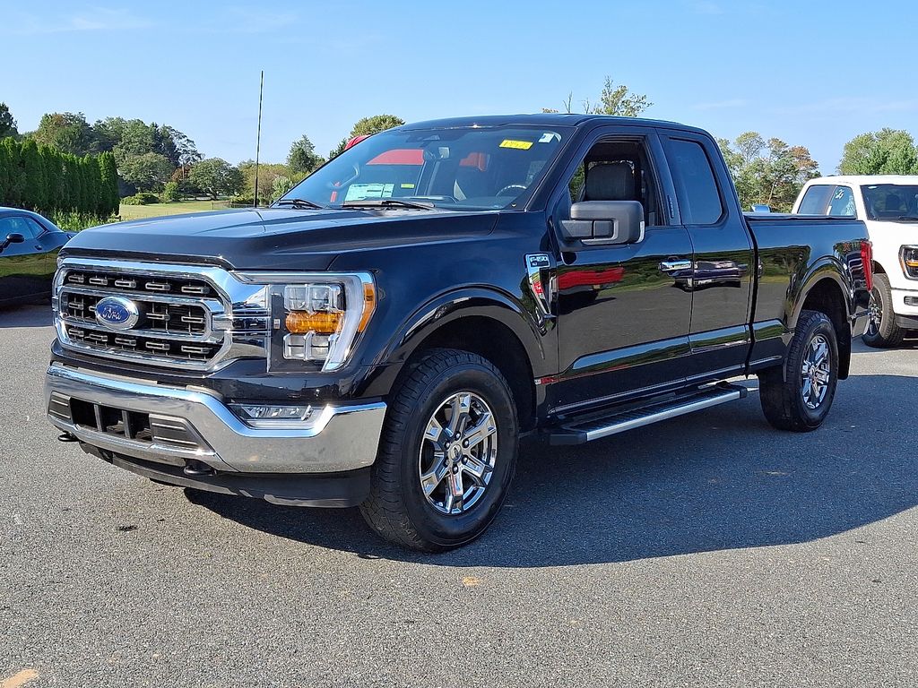 2023 Ford F-150 XLT photo 3