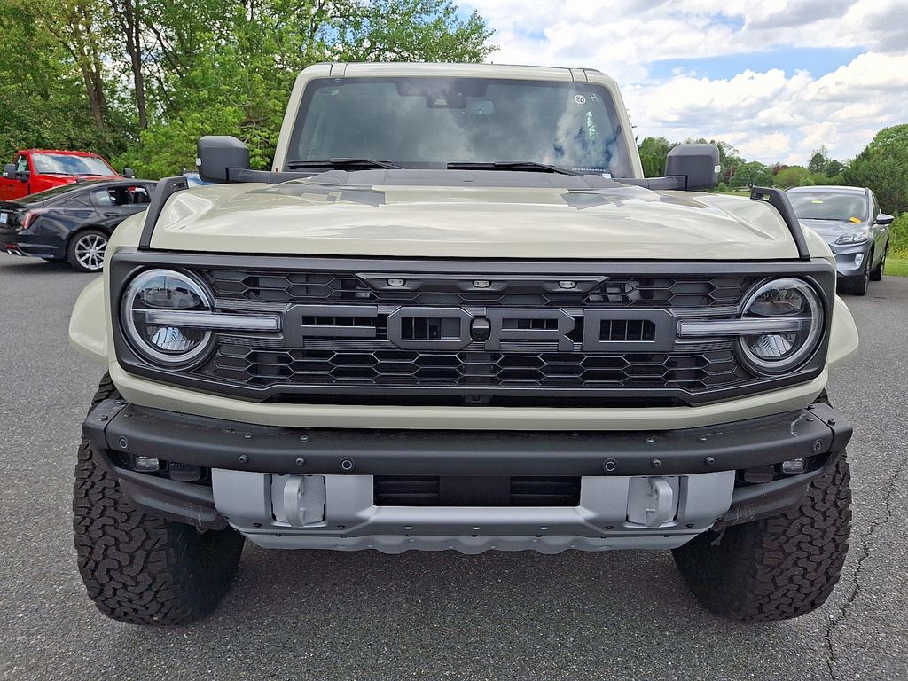 2025 Ford Bronco Raptor photo 2