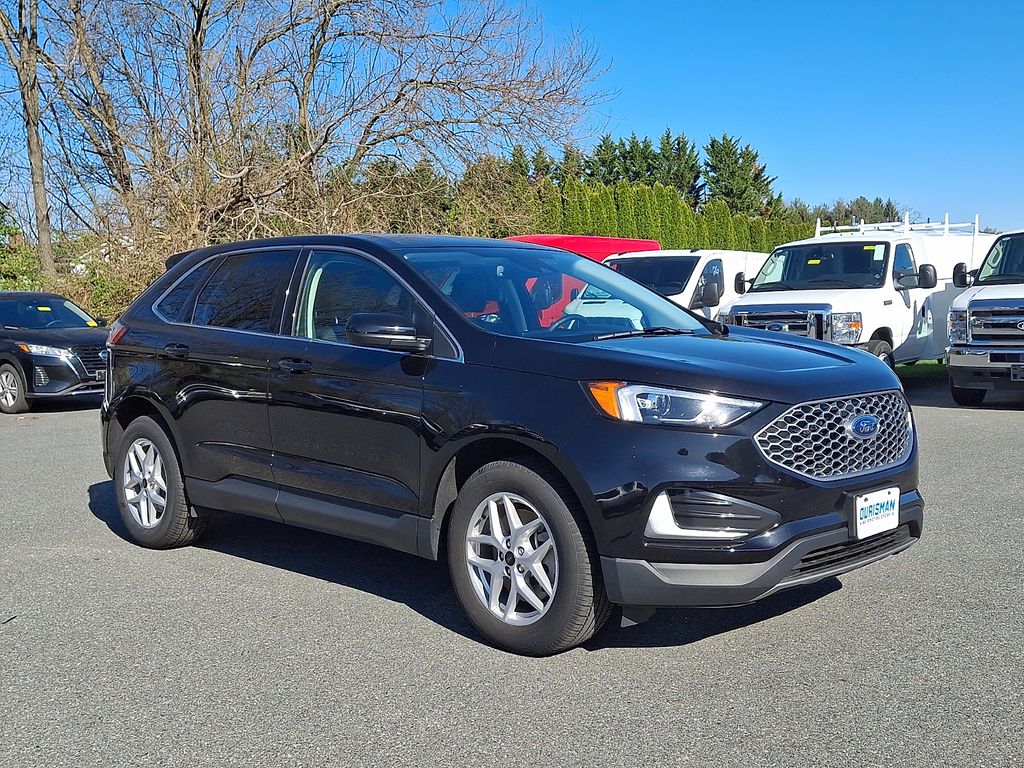 2024 Ford Edge SEL AWD's photo