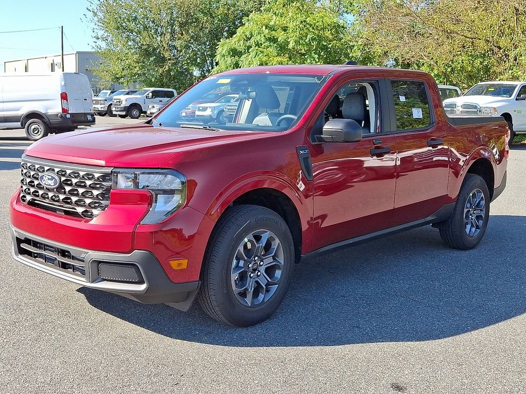 New 2025 Ford Maverick XLT Truck