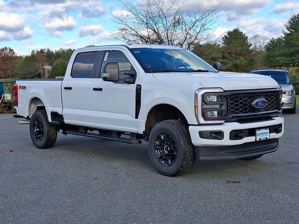 2026 Ford F-250 Super Duty XL's photo