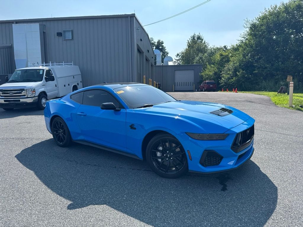 2024 Ford Mustang Coupe 