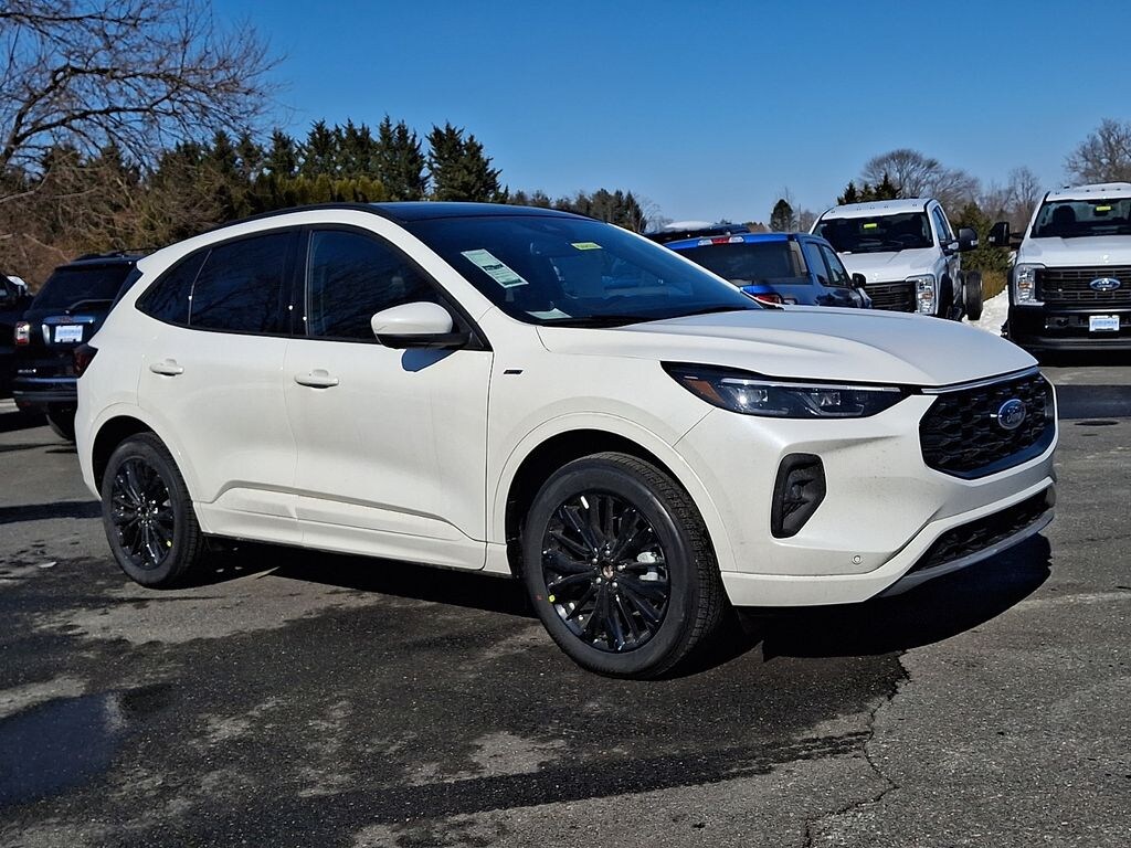 New 2026 Ford Escape ST-Line Elite SUV