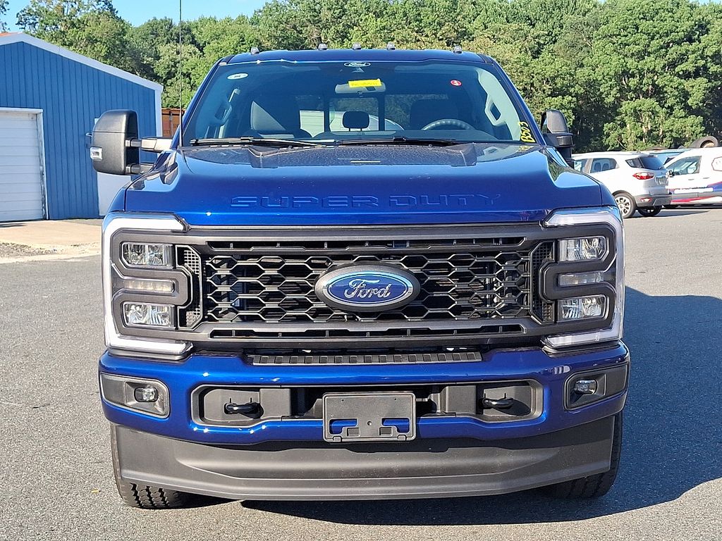 2026 Ford F-250 photo 2
