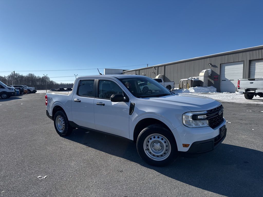 2022 Ford Maverick XL