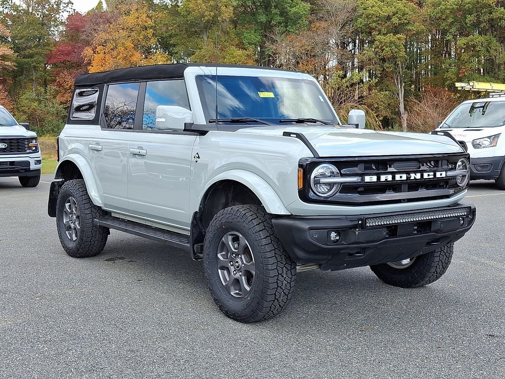 Used 2024 Ford Bronco Outer Banks SUV