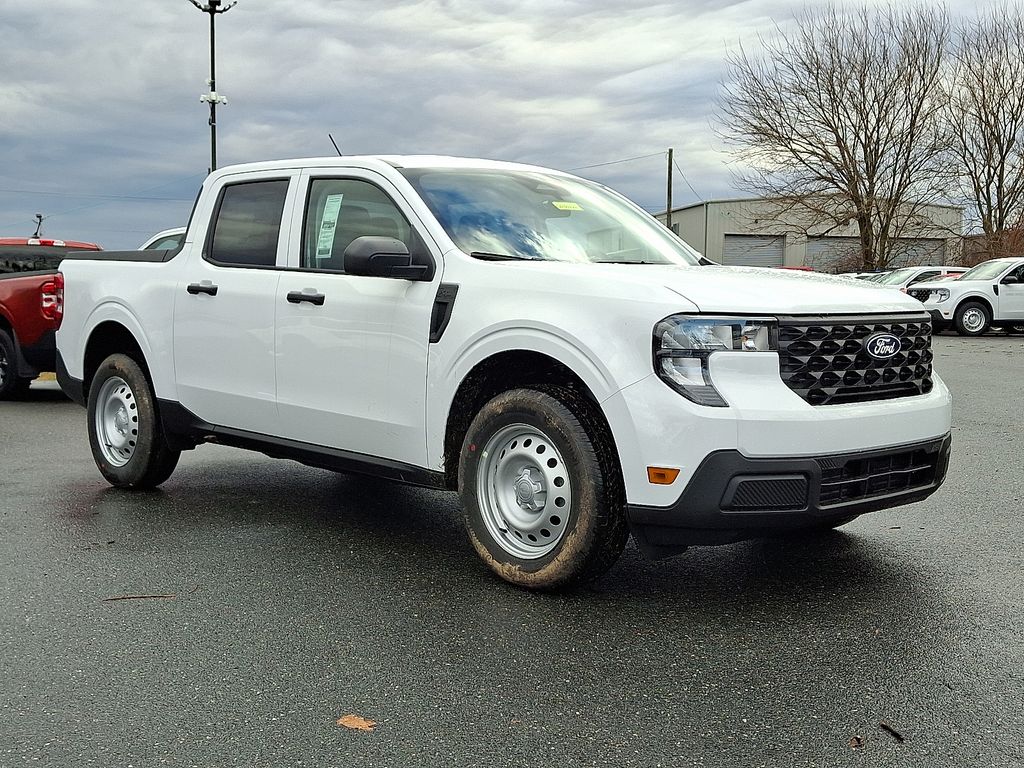 2026 Ford Maverick XL's photo