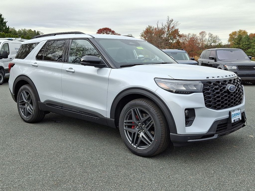 2026 Ford Explorer ST's photo