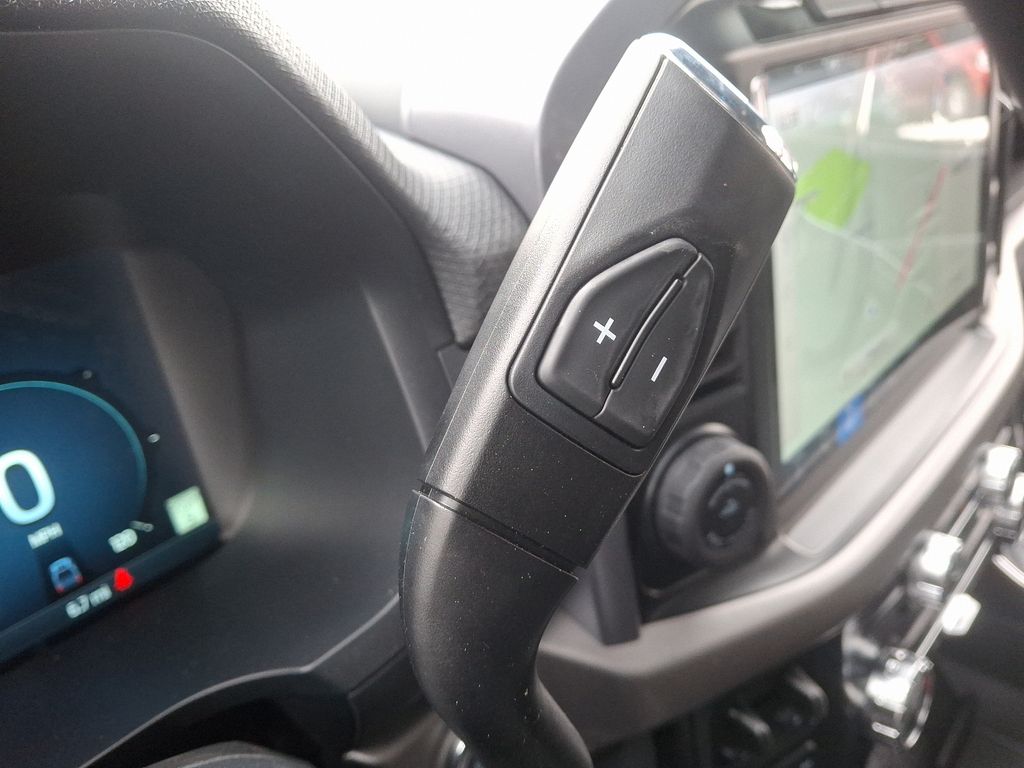 2025 Ford F-150 XLT - Photo 12