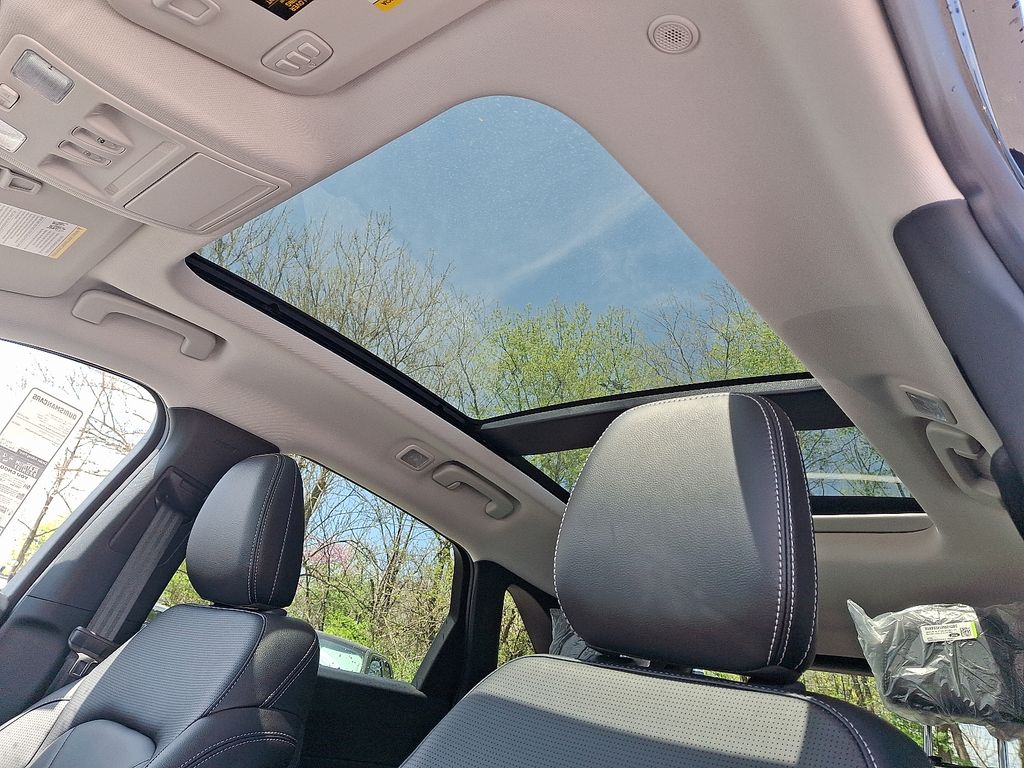 2025 Ford Escape Plug-in hybrid PHEV - Photo 12