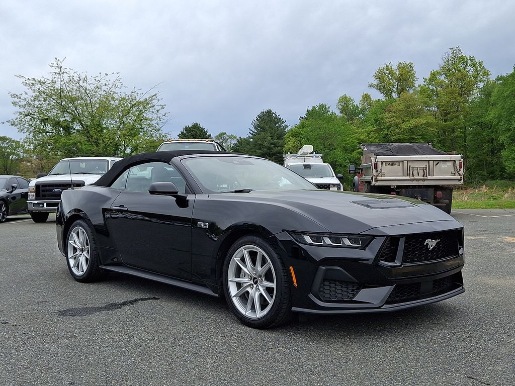 2024 Ford Mustang Convertible 