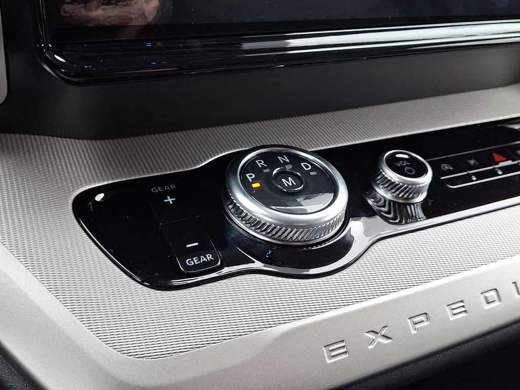 2026 Ford Expedition MAX Active - Photo 13