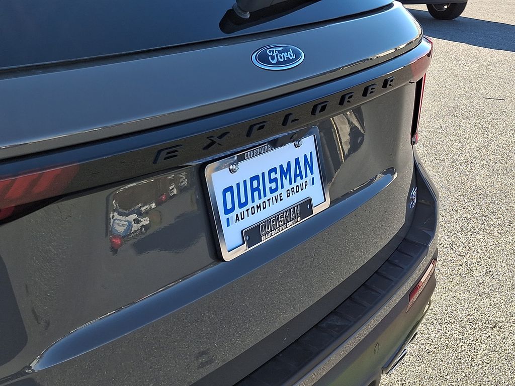 2026 Ford Explorer ST - Photo 20