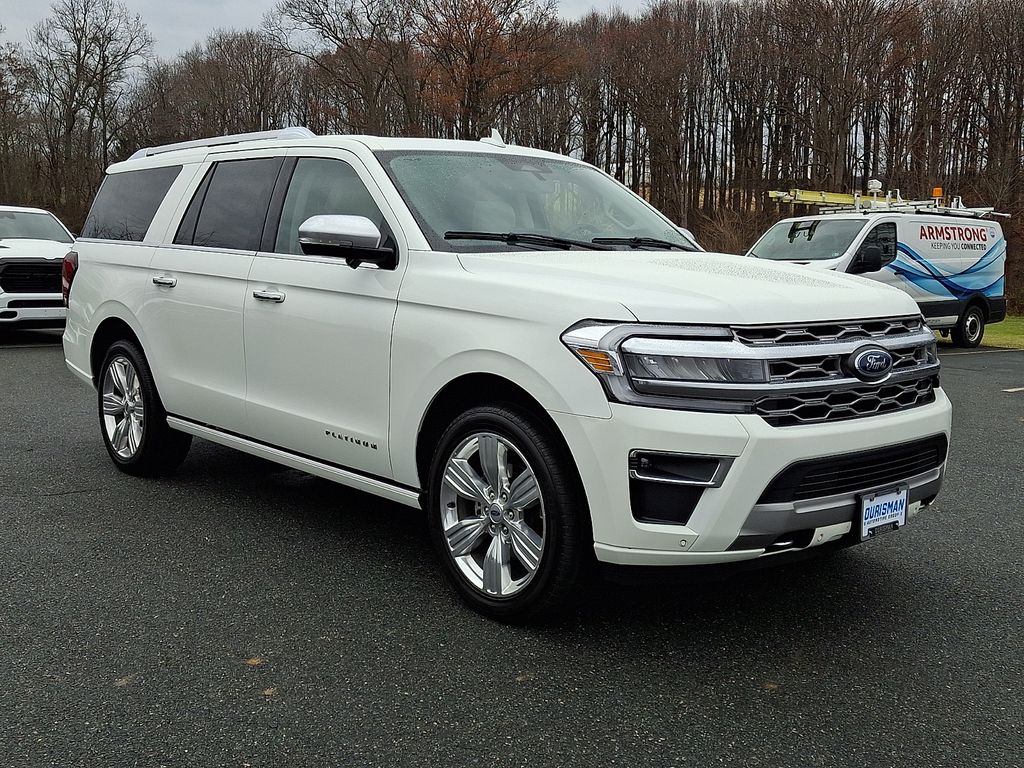 2023 Ford Expedition Platinum's photo