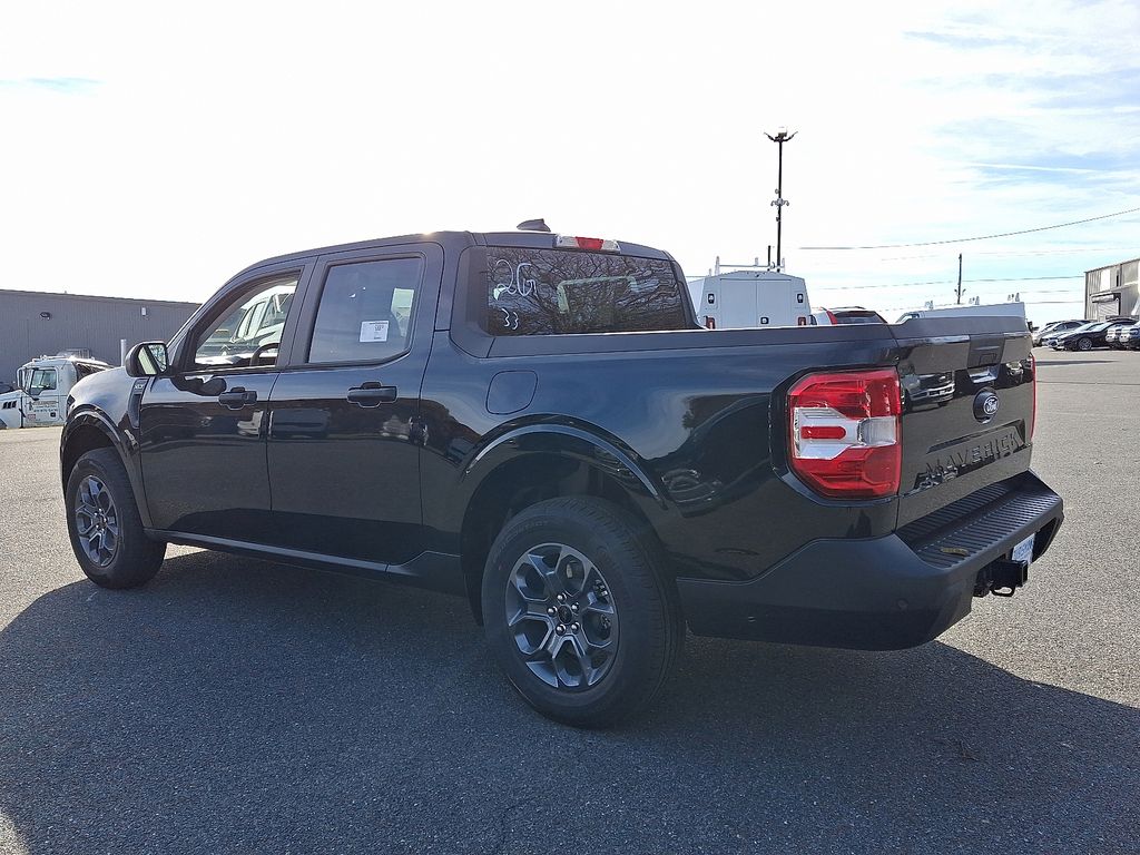 2025 Ford Maverick XLT photo 3