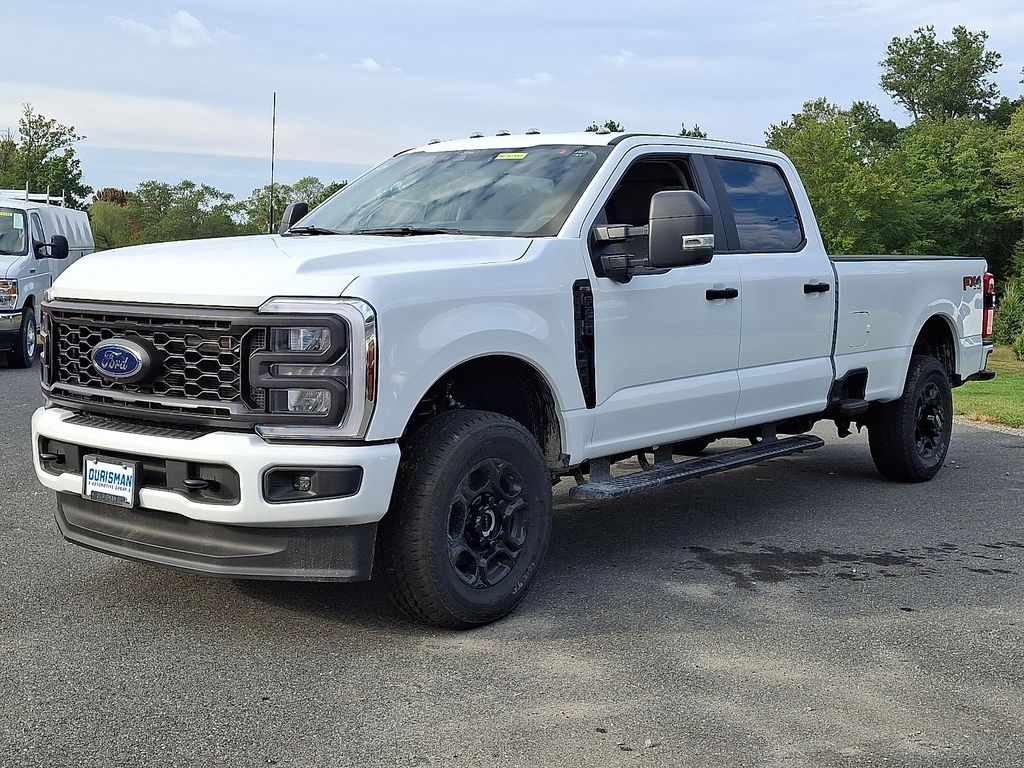 2026 Ford F-250 photo 2