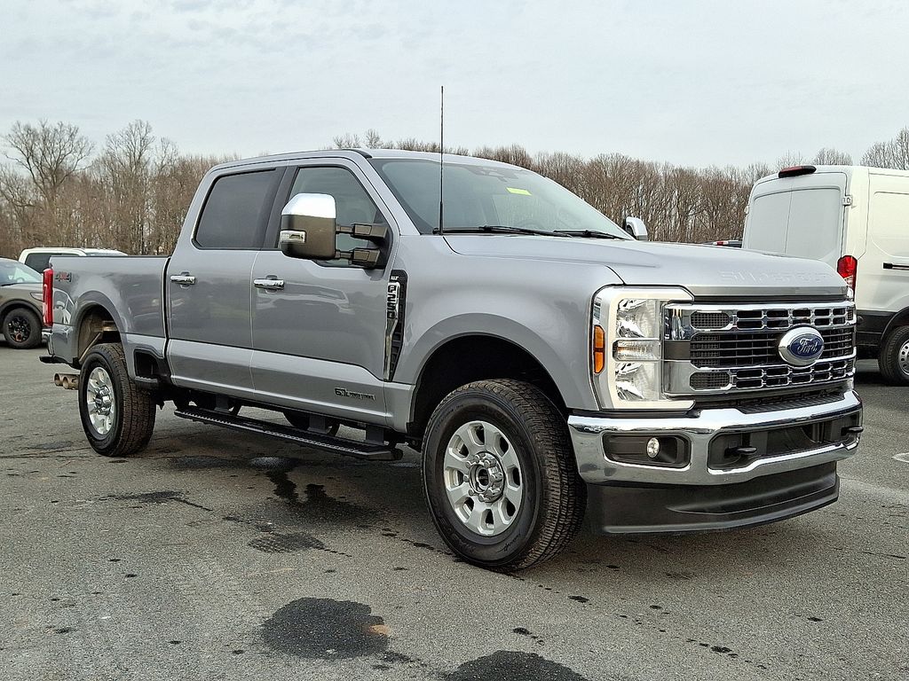 2024 Ford F-250 Super Duty XLT's photo