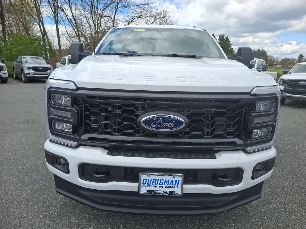 2025 Ford F-350 XL photo 2