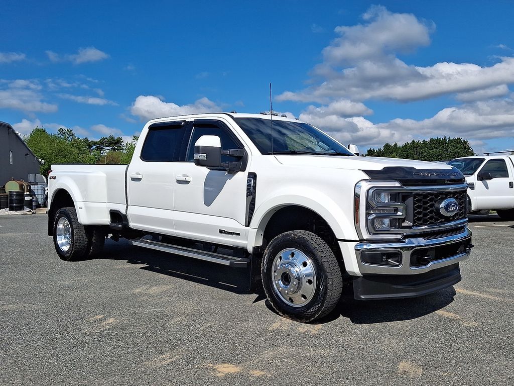 2025 Ford F-450 Lariat 4x4 Crew Cab 8' Box DRW's photo