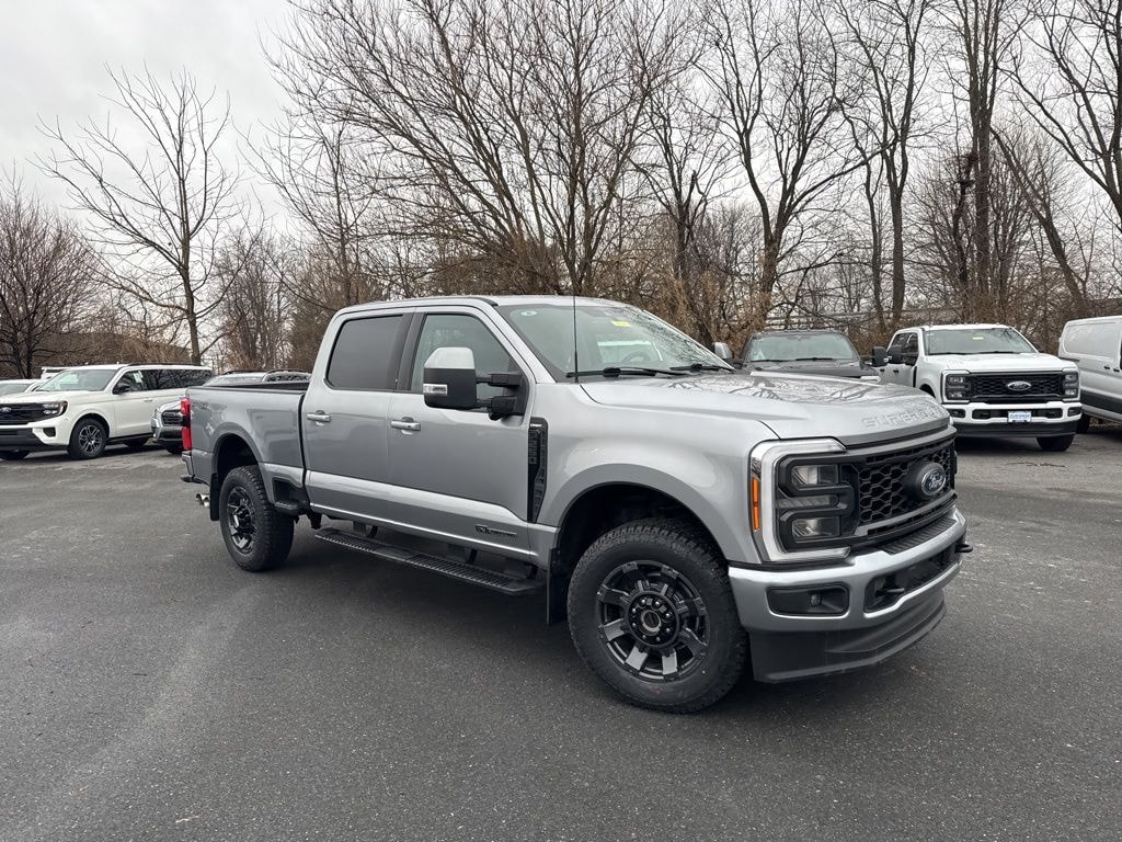 Used 2023 Ford F-250SD Lariat Truck