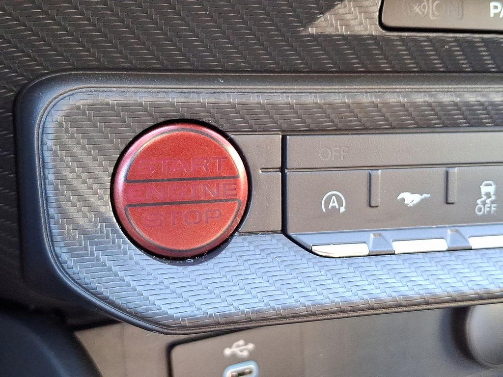 2026 Ford Mustang EcoBoost Fastback - Photo 18