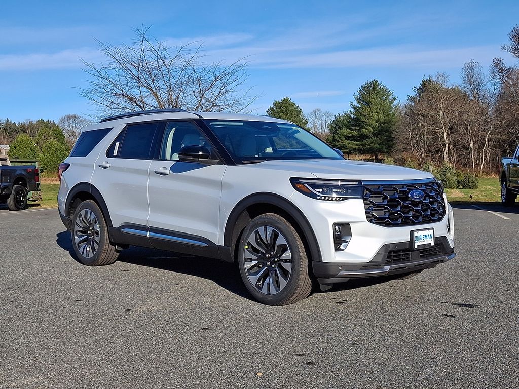 2026 Ford Explorer Platinum's photo