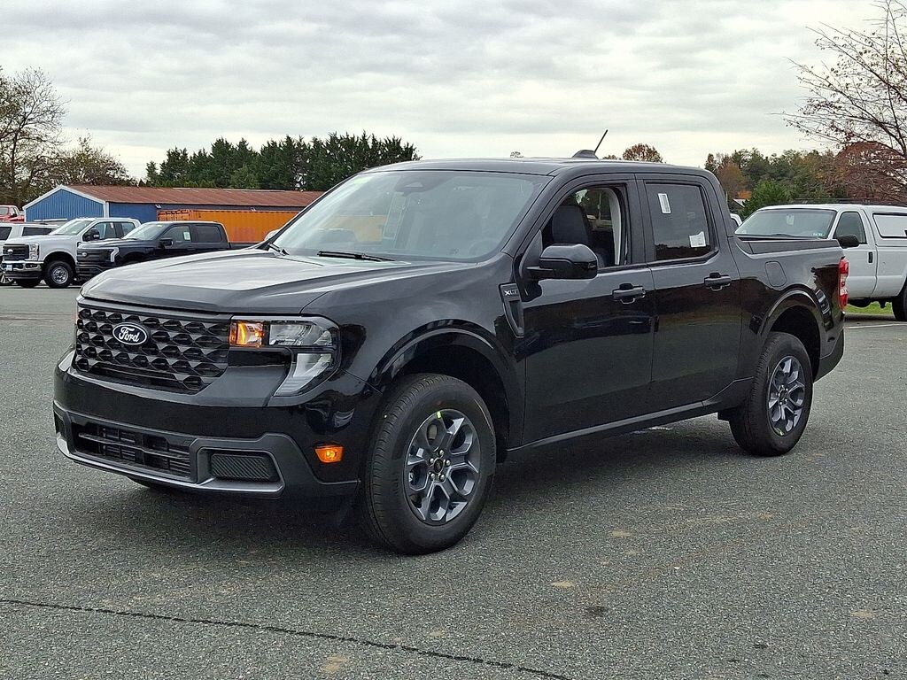 New 2025 Ford Maverick XLT Truck