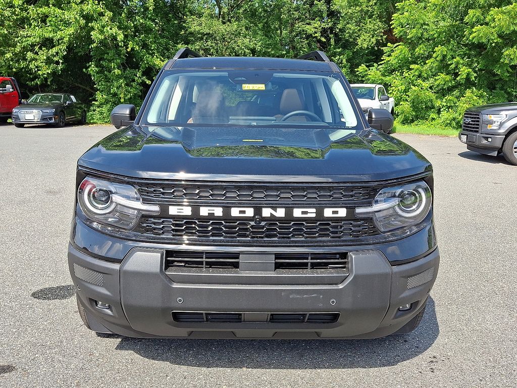 2025 Ford Bronco Sport Outer Banks photo 2