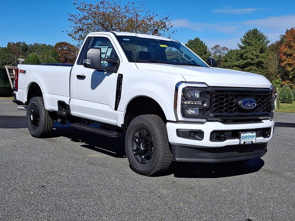 2026 Ford F-250 Super Duty XL's photo