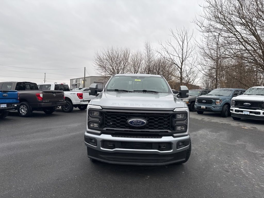 Used 2023 Ford F-250SD Lariat Truck