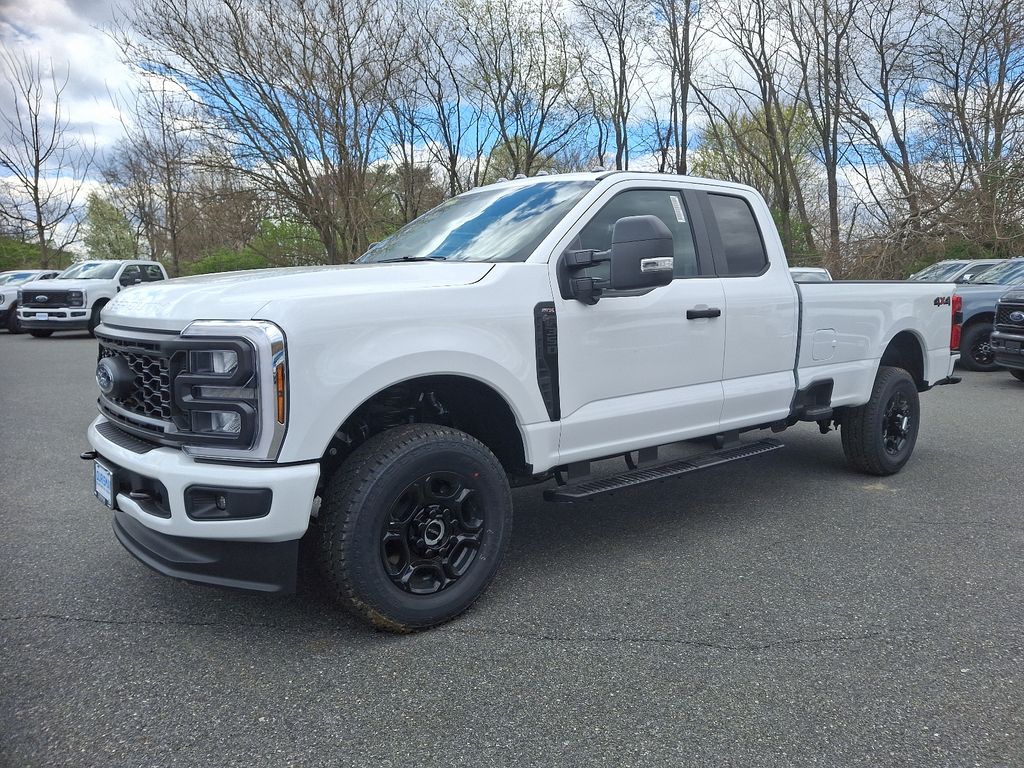 2025 Ford F-350 XL photo 3