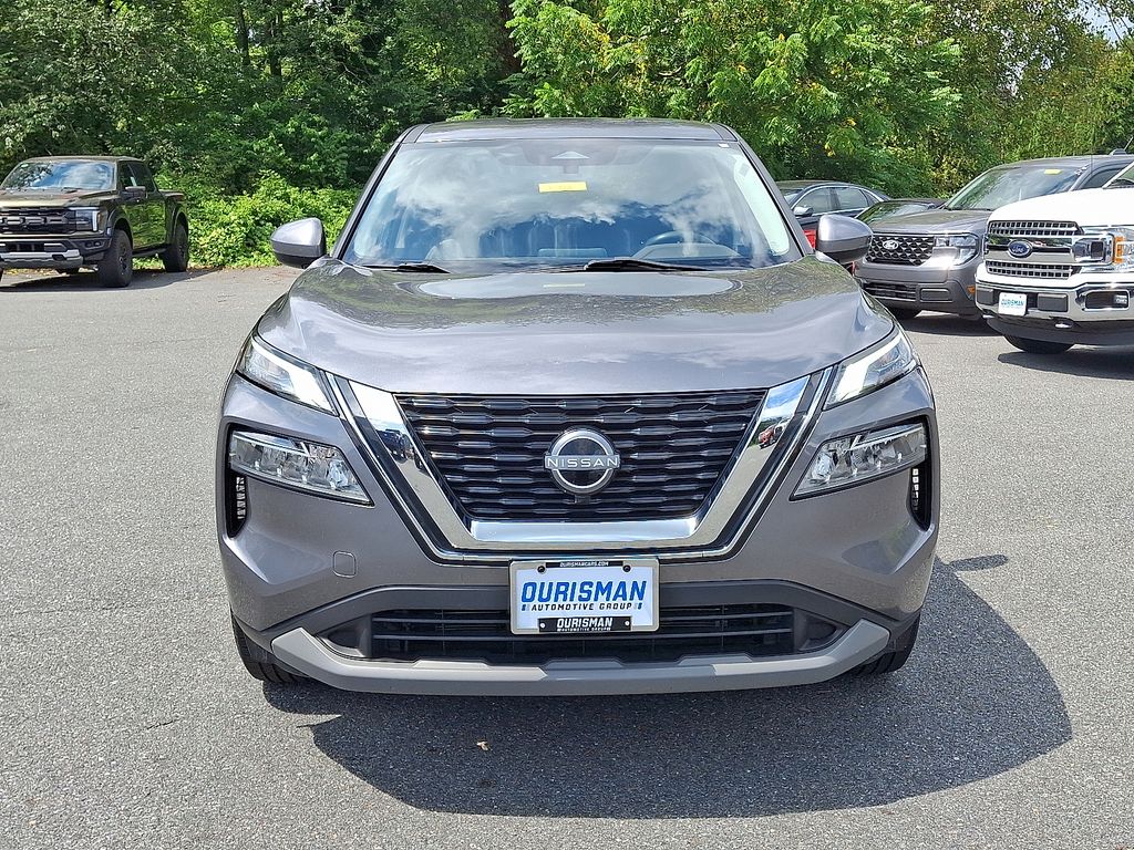 2023 Nissan Rogue SV photo 2