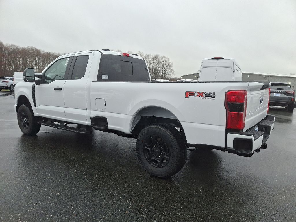 2025 Ford F-250 XL photo 4