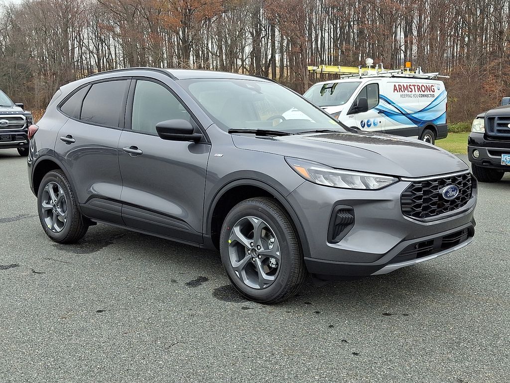 2026 Ford Escape ST-Line's photo
