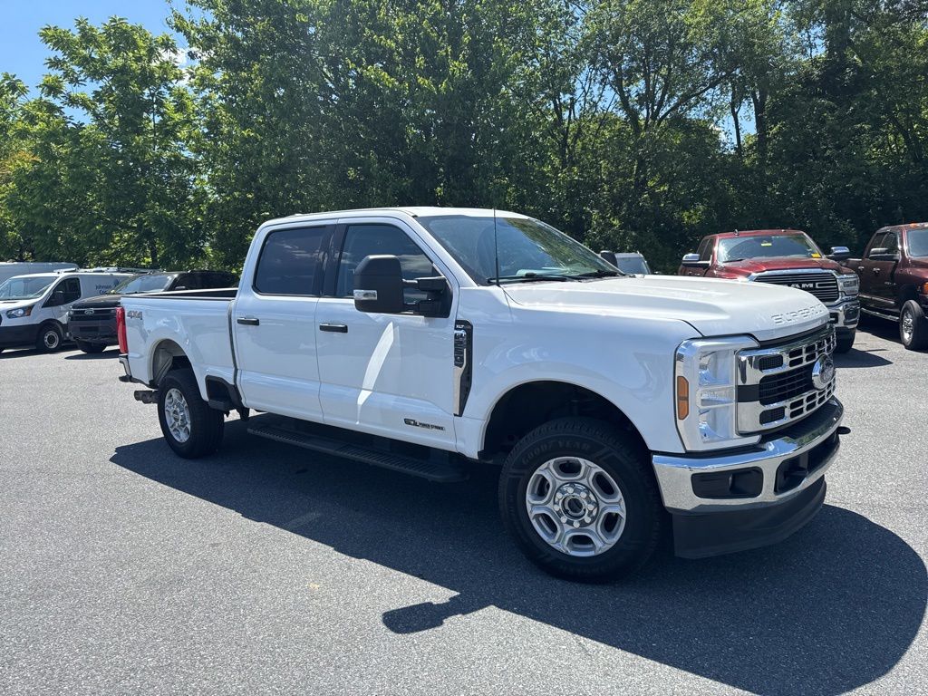 2025 Ford F-250 XLT 4x4 Crew Cab 8' Box's photo