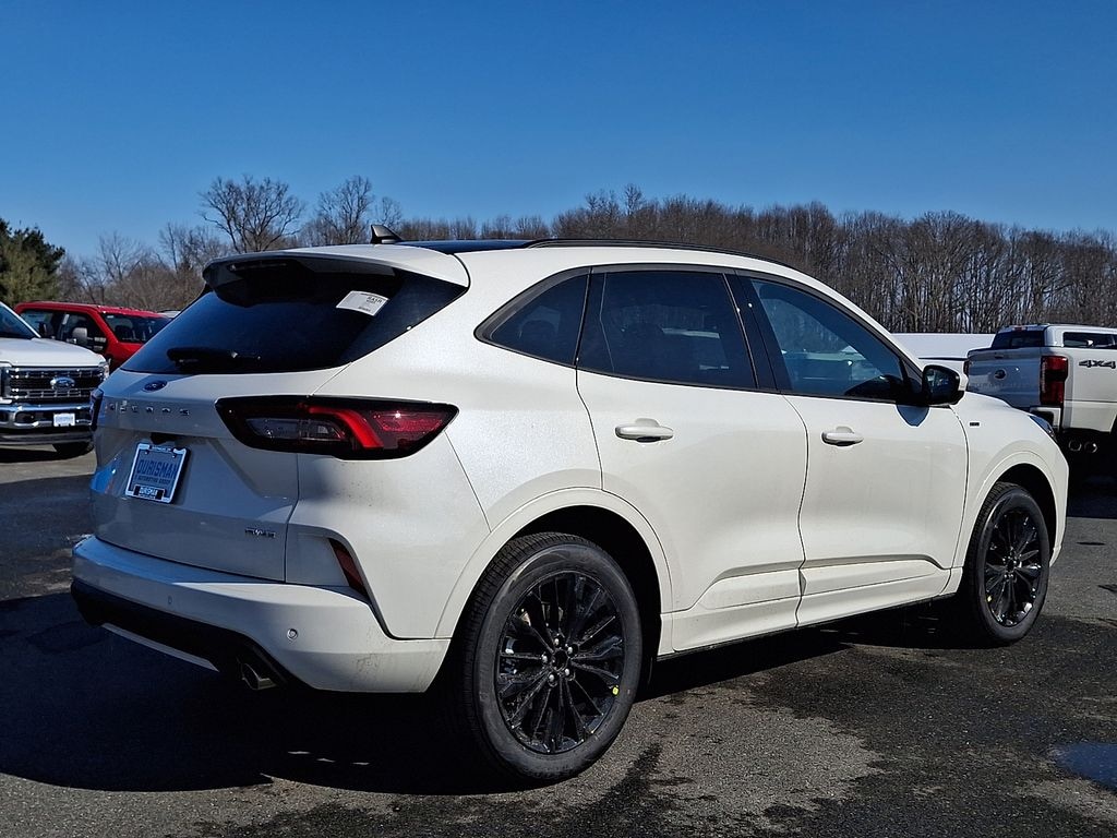 New 2026 Ford Escape ST-Line Elite SUV