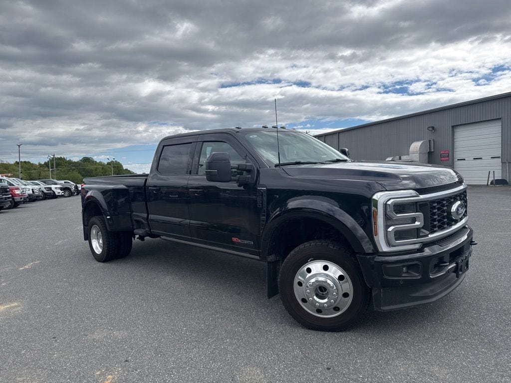 2026 Ford F-450's photo