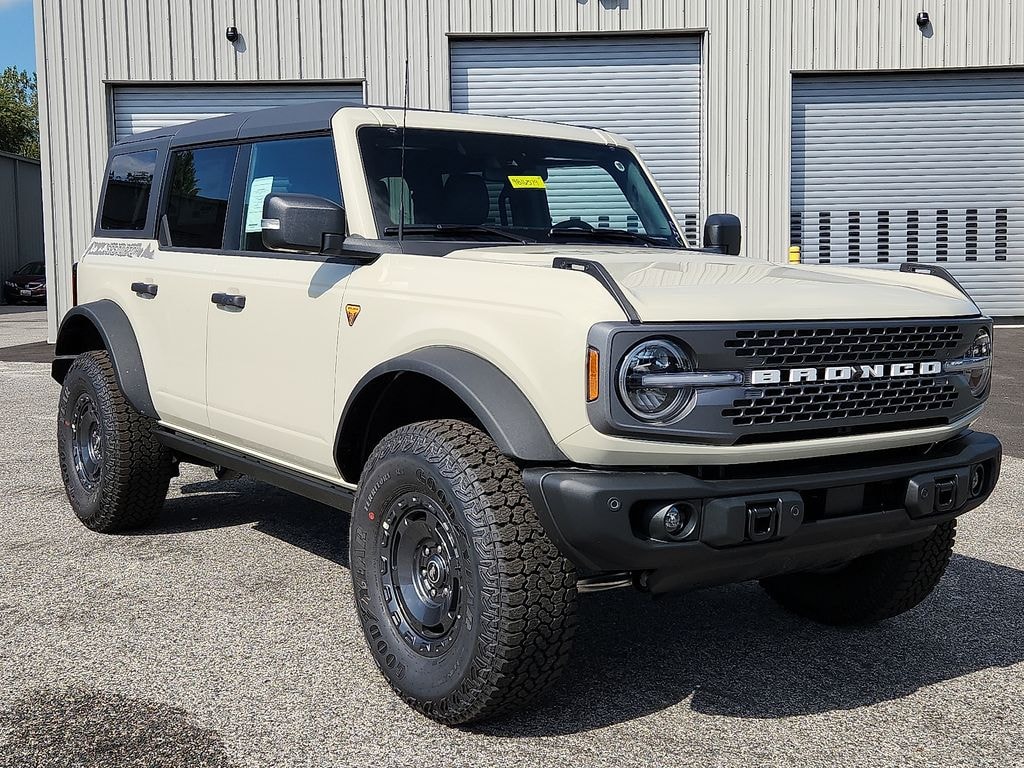 New 2025 Ford Bronco Badlands SUV