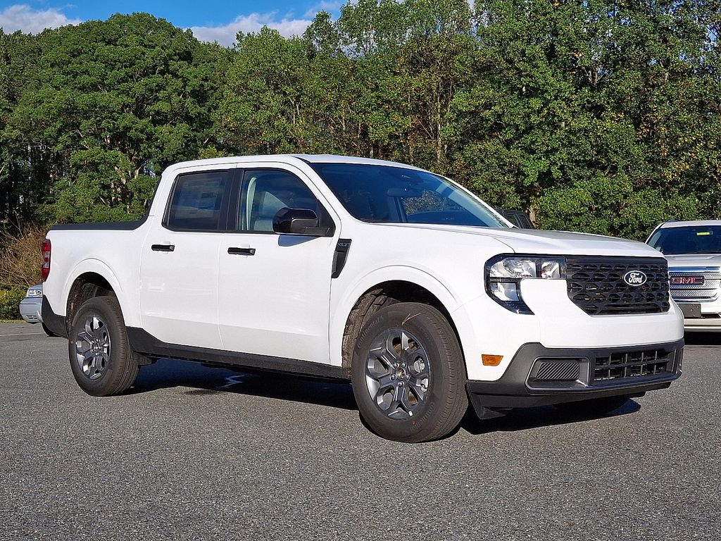2025 Ford Maverick XLT's photo
