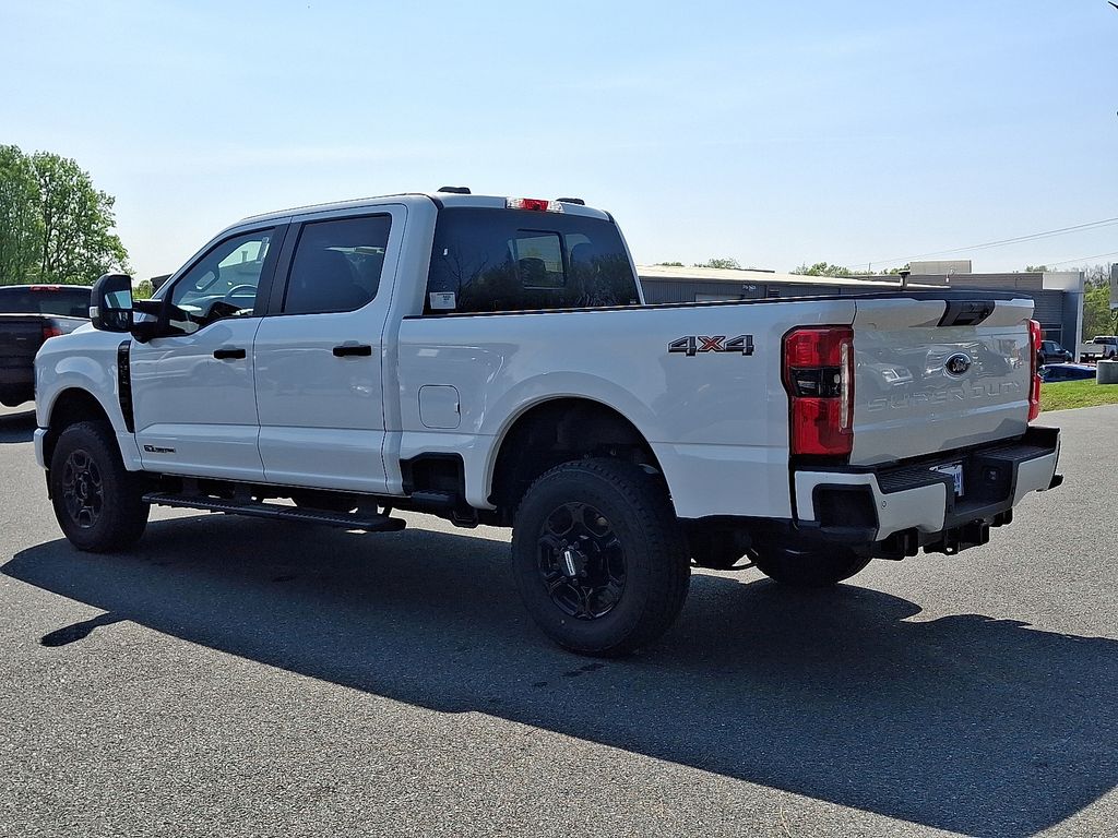 2025 Ford F-250 XL photo 4