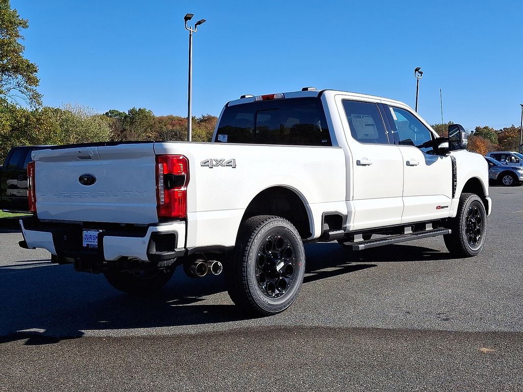 2026 Ford F-350 Lariat photo 4