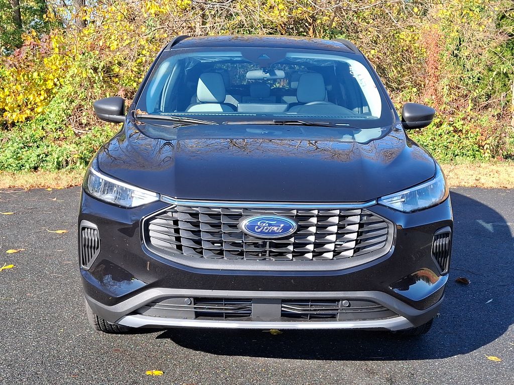 2025 Ford Escape Active photo 2