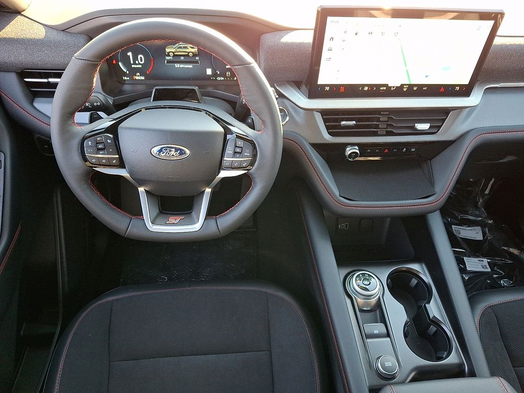 2026 Ford Explorer ST - Photo 8