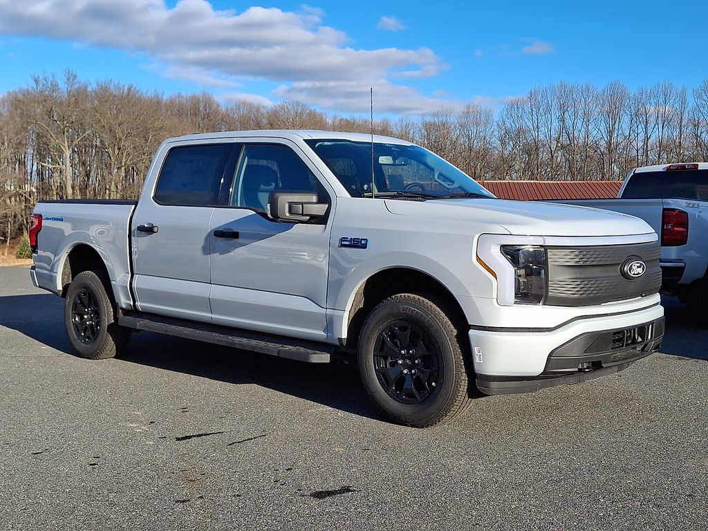 2025 Ford F-150 Lightning Truck 